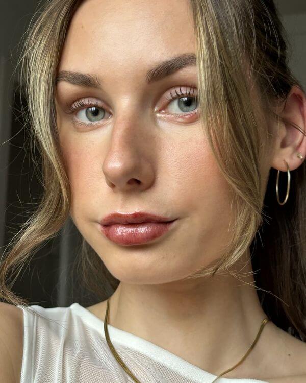 Je suis une véritable passionnée de maquillage,...